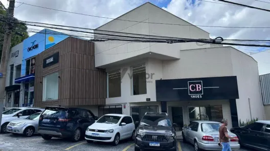 Ponto Comercial para alugar, 422m² no Cambuí, Campinas