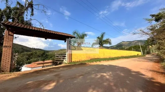 Fazenda/Sítio com 3 Quartos à venda, 200m² no , Cachoeira Paulista