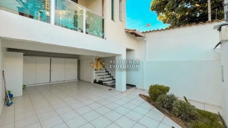 Casa com 3 quartos — Céu Azul, Belo Horizonte