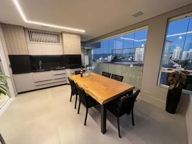 Cobertura com 3 Quartos à venda, 215m² no Barreiros, São José