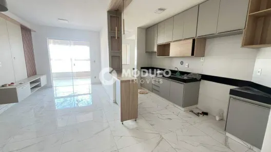 Apartamento com 3 Quartos para alugar, 100m² no Santa Mônica, Uberlândia