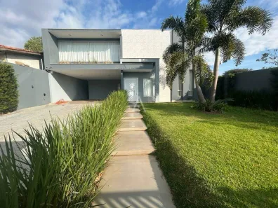 Casa com 4 Quartos para alugar, 440m² no Centro, Cascavel