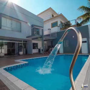 Casa de Condomínio com 3 Quartos para alugar, 360m² no Aparecidinha, Sorocaba