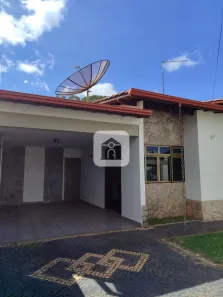 Casa com 3 Quartos à venda, 180m² no Bosque, Araguari