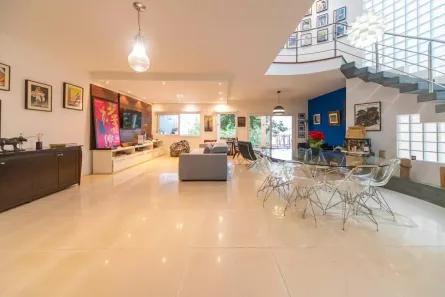 Sobrado com 4 Quartos à venda, 450m² no Vila Assunção, Santo André