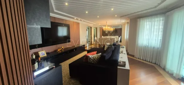 Apartamento com 3 Quartos à venda, 165m² no Vila Regente Feijó, São Paulo