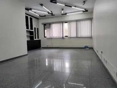 Sala Comercial à venda, 38m² no Vila Guiomar, Santo André