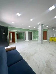 Prédio Comercial para alugar, 300m² no Nossa Senhora das Graças, Manaus