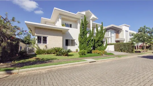 Casa de Condomínio com 4 Quartos à venda, 329m² no Rio Tavares, Florianópolis