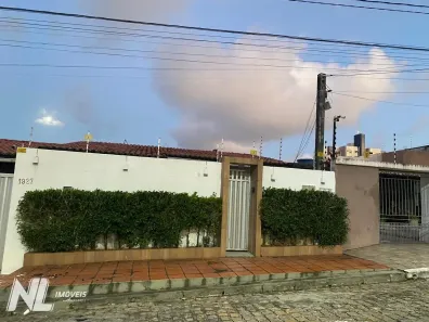 Casa com 4 Quartos para alugar, 205m² no Capim Macio, Natal