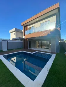 Casa com 4 Quartos à venda, 227m² no Cidade Alpha, Eusébio