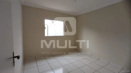 Casa com 3 Quartos para alugar, 131m² no Granada, Uberlândia