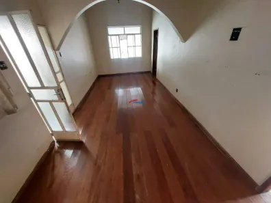 Casa com 3 Quartos à venda, 220m² no Colégio Batista, Belo Horizonte