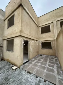 Sobrado com 2 Quartos à venda, 62m² no Sítio Cercado, Curitiba