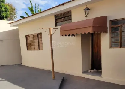 Casa com 3 Quartos à venda, 194m² no Jardim Santa Angelina, Araraquara