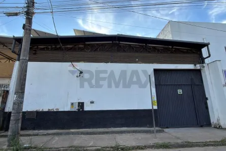 Galpão/Depósito/Armazém para alugar, 232m² no Industrial, Juiz de Fora