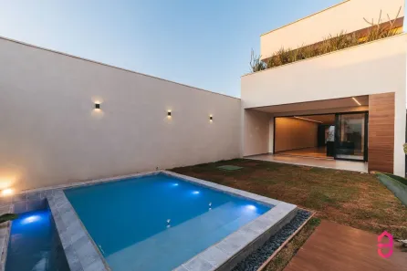 Sobrado com 3 Quartos à venda, 217m² no Jardim América, Goiânia