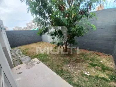 Casa de Condomínio com 3 Quartos à venda, 74m² no Laranjeiras, Uberlândia
