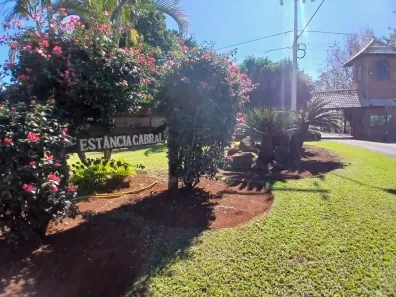 Casa de Condomínio com 3 Quartos para alugar, 230m² no Esperança, Londrina