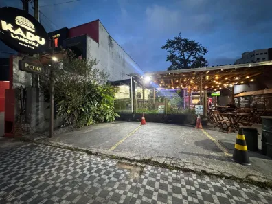 Ponto Comercial à venda, 200m² no Centro, Caraguatatuba