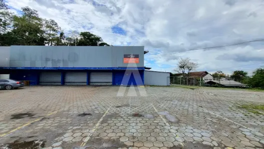 Galpão/Depósito/Armazém para alugar, 739m² no Floresta, Joinville