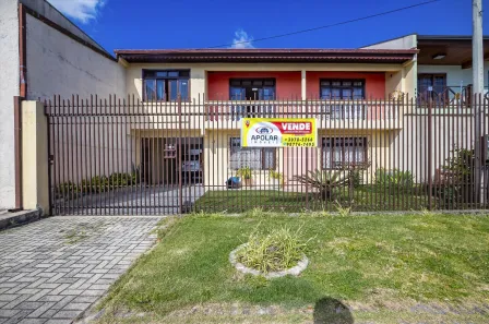 Sobrado com 4 Quartos à venda, 300m² no Xaxim, Curitiba