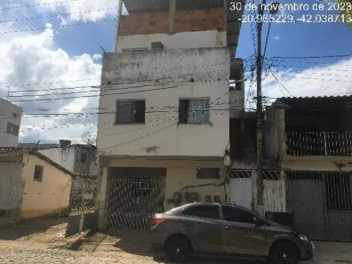 Casa com 2 Quartos à venda, 123m² no Centro, Porciúncula