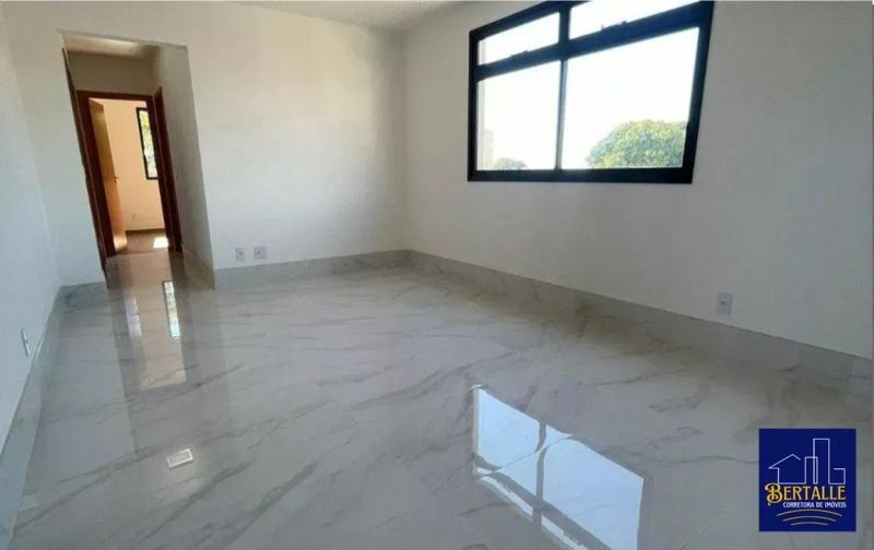 Apartamento com 2 quartos — Santa Efigênia, Belo Horizonte