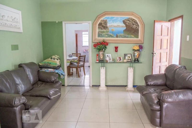 Casa com 4 quartos — Santa Efigênia, Belo Horizonte
