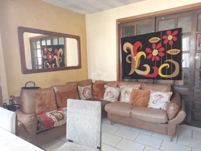 Prédio Residencial com 10 Quartos à venda, 400m² no Santa Maria Goretti, Porto Alegre