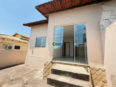 Casa com 2 Quartos para alugar, 78m² no Santa Lúcia, Betim