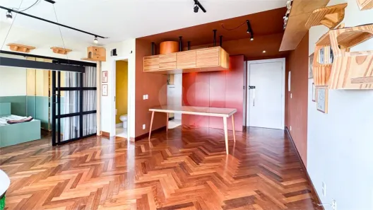 Apartamento com 2 Quartos para venda ou aluguel, 57m² no Santana, Porto Alegre