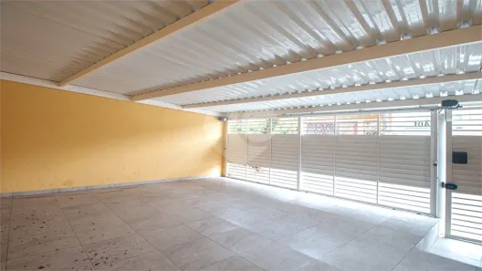 Sobrado com 4 Quartos à venda, 240m² no Jardim Peri Peri, São Paulo
