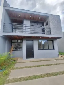 Casa de Condomínio com 3 Quartos à venda, 150m² no Cocão, Viamão