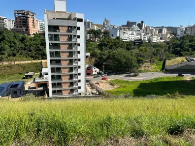 Lote/Terreno à venda, 697m² no Estrela Sul, Juiz de Fora