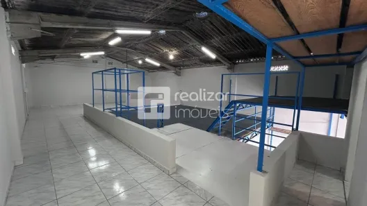 Galpão/Depósito/Armazém para alugar, 200m² no Barreiros, São José