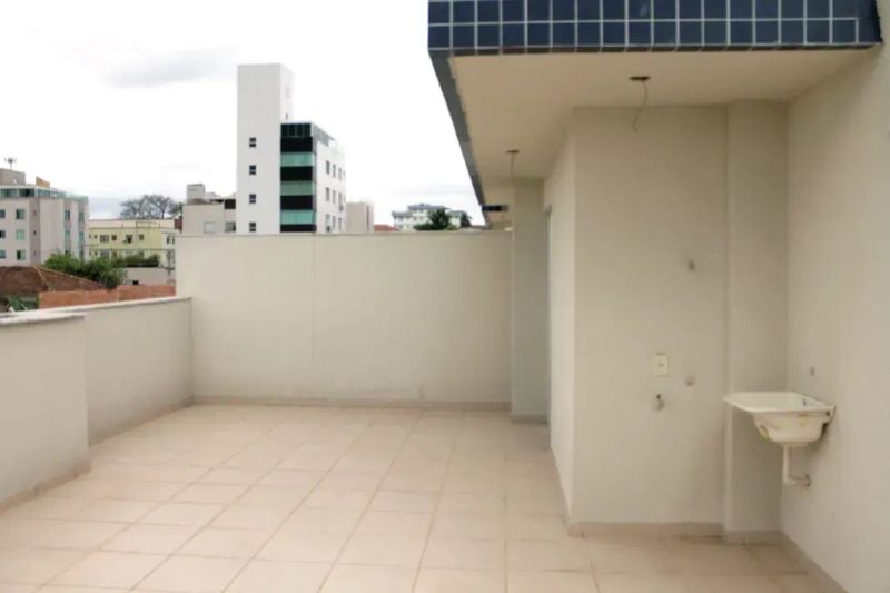 Apartamento com 2 quartos — Nova Suíssa, Belo Horizonte