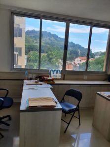 Sala Comercial à venda, 27m² no Centro, São Gonçalo