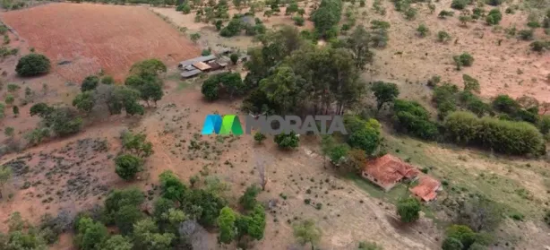 Fazenda/Sítio com 5 Quartos à venda, 566m² no , Araçaí