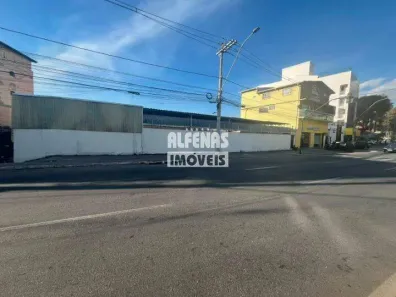 à venda, 810m² no Eldorado, Contagem