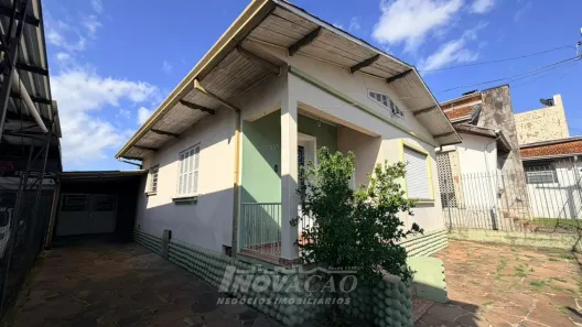 Casa com 2 Quartos à venda, 120m² no Santa Catarina, Caxias do Sul