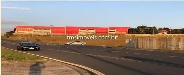 Galpão/Depósito/Armazém para alugar, 2600m² no Vila Jardini, Sorocaba