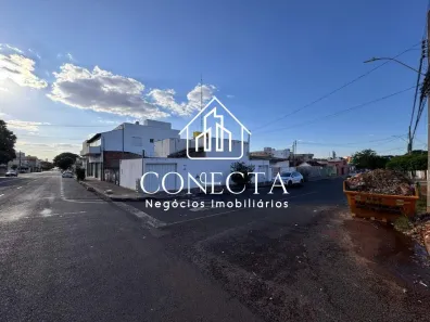 Lote/Terreno à venda, 360m² no Santa Mônica, Uberlândia