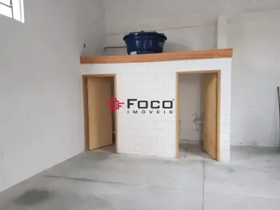 Galpão/Depósito/Armazém para venda ou aluguel, 127m² no Jardim Satélite, São José dos Campos