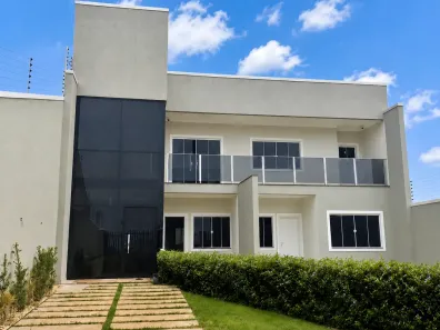 Sobrado com 3 Quartos à venda, 284m² no Panorama, Foz do Iguaçu