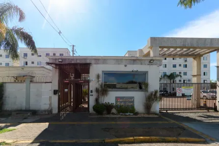 Apartamento com 2 Quartos para alugar, 42m² no Igara, Canoas
