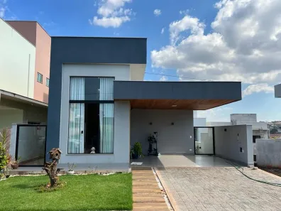 Casa de Condomínio com 3 Quartos à venda, 144m² no Jardim Morumbi, Londrina