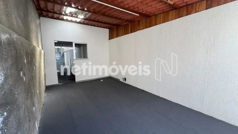 Casa com 2 quartos — Lagoinha, Belo Horizonte