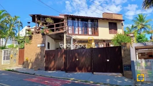 Imóvel Comercial com 13 Quartos à venda, 490m² no Canasvieiras, Florianópolis