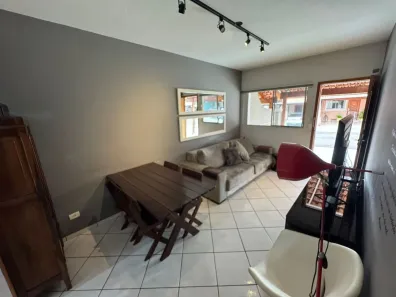 Casa com 3 Quartos à venda, 72m² no Conjunto Habitacional Santiago II, Londrina